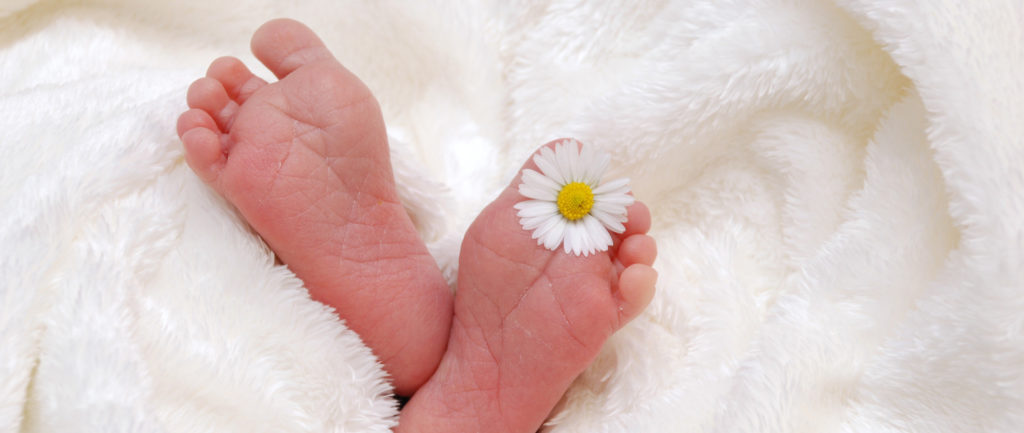 stopy noworodka